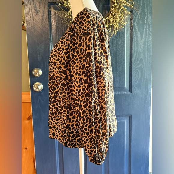 Crown & Ivy Brown Black Peter Pan Collar Blouse NWT size Small - Picture 4 of 10